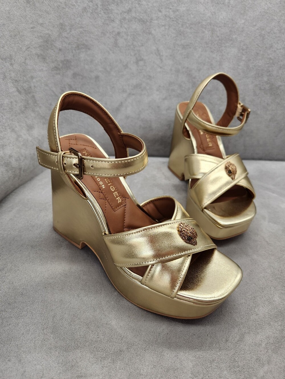 Kurt Geiger Wedge Sandals 7.5 Gold Leather Kensington Cross Chunky Dress New$245 - Picture 5 of 17